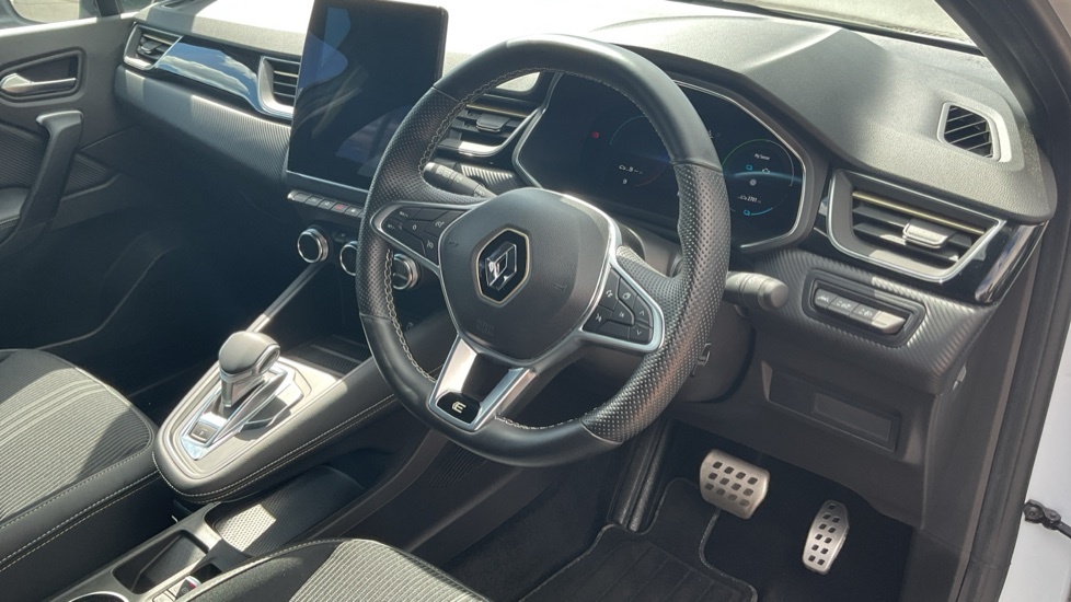 Renault Captur Renault Captur 1.6 E-tech Hybrid 145 Engineered White #5