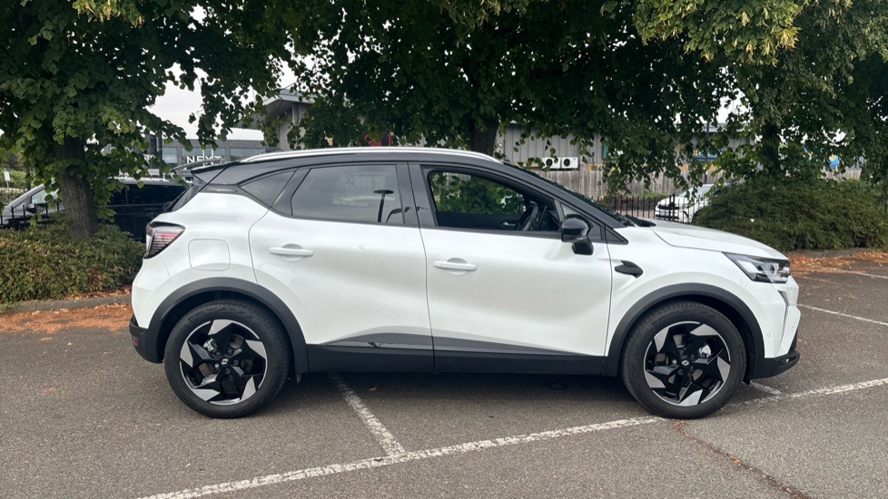 Renault Captur Renault Captur 1.8 E-tech Full Hybrid 160 Techno 5 BG75ZSE White #2