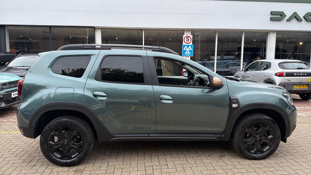Dacia Duster Dacia Duster 1.3 Tce 150 Extreme Edc Green #2