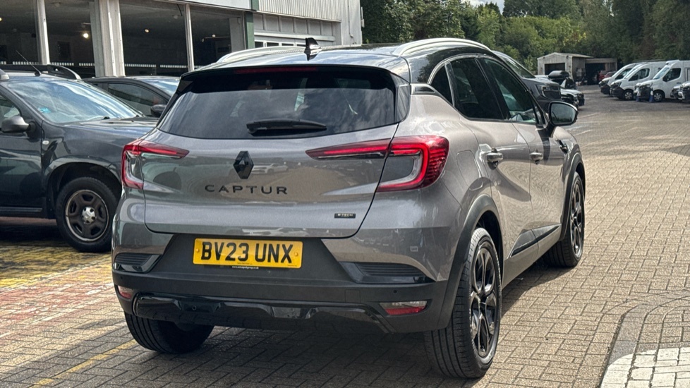 Renault Captur Captur 1.6 E-tech Plug-in Hybrid 160 Techno Au White #11
