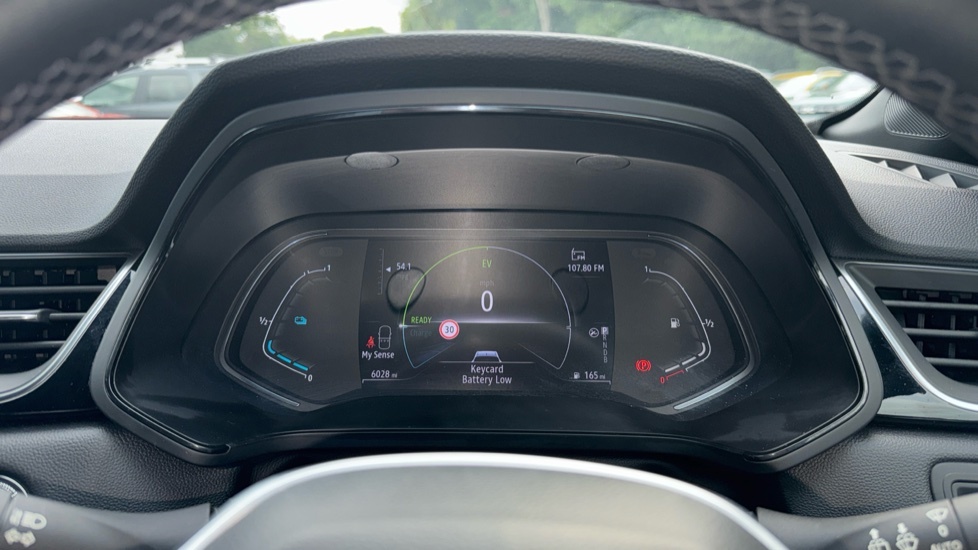 Renault Captur Captur 1.6 E-tech Plug-in Hybrid 160 Techno Au White #8