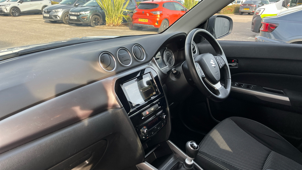 Suzuki Vitara Suzuki Vitara 1.4 Boosterjet 48V Hybrid Sz-t Silver #6