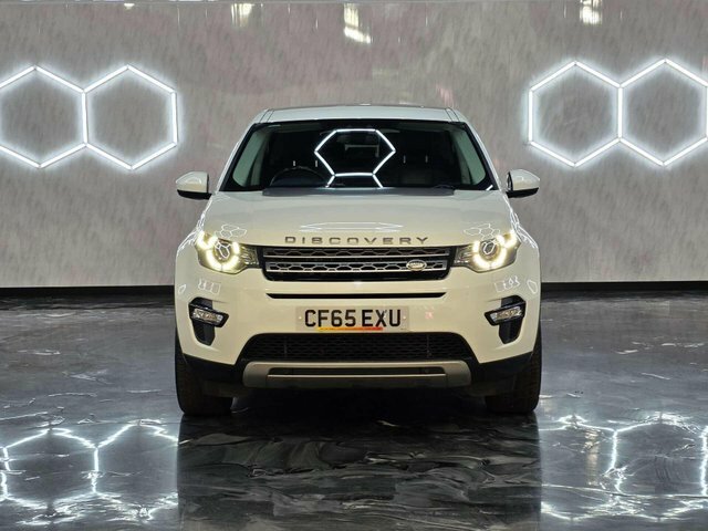 Land Rover Discovery Sport 2015 Td4 Hse White #2