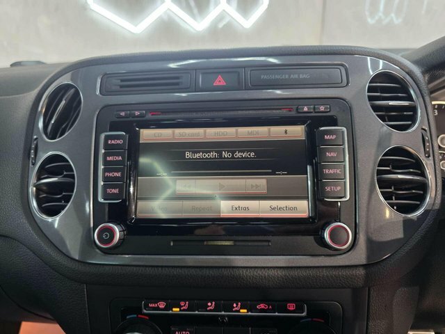 Volkswagen Tiguan 2.0 Tdi Bluemotion Tech Black #18
