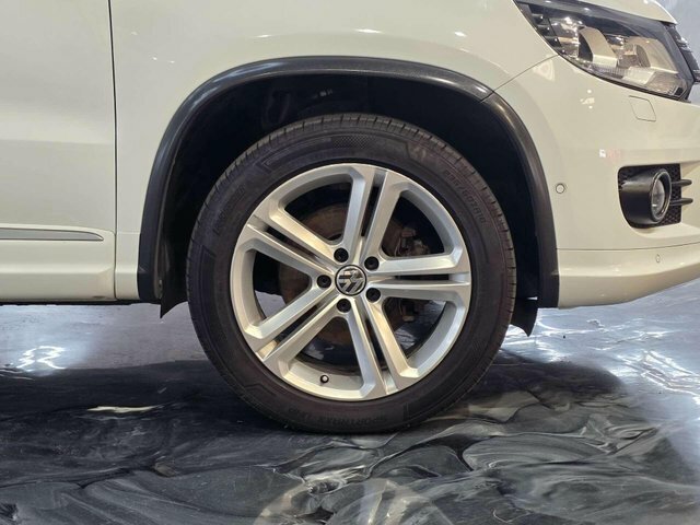 Volkswagen Tiguan 2.0 Tdi Bluemotion Tech Black #8