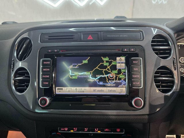 Volkswagen Tiguan 2.0 Tdi Bluemotion Tech Black #19