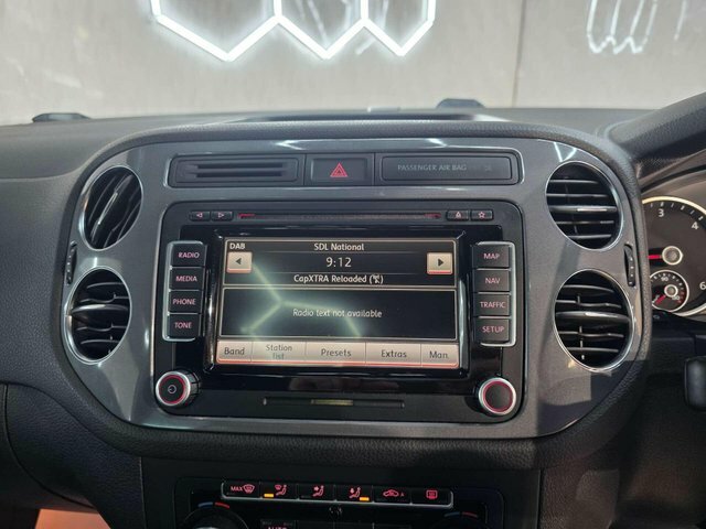Volkswagen Tiguan 2.0 Tdi Bluemotion Tech Black #20