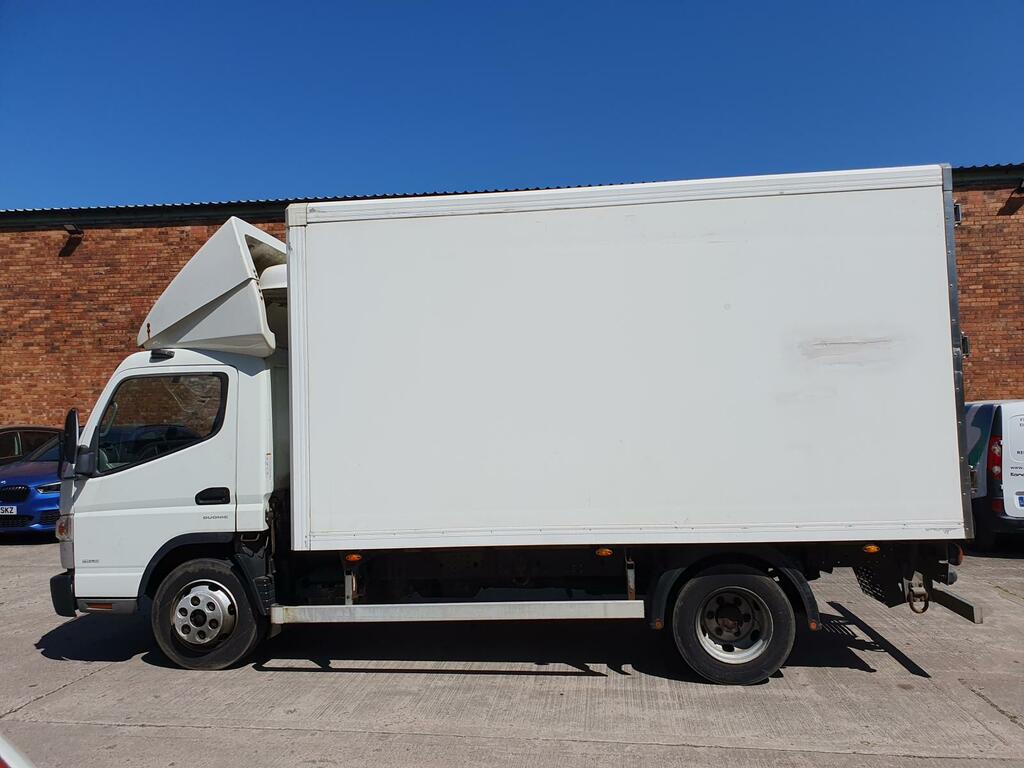 Mitsubishi Fuso Canter Diesel White #5