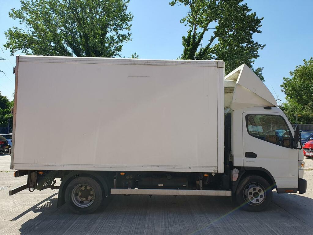Mitsubishi Fuso Canter Diesel White #2
