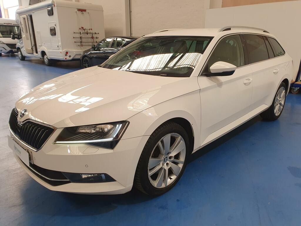 Skoda Superb Se L Executive YV68KNJ White #5