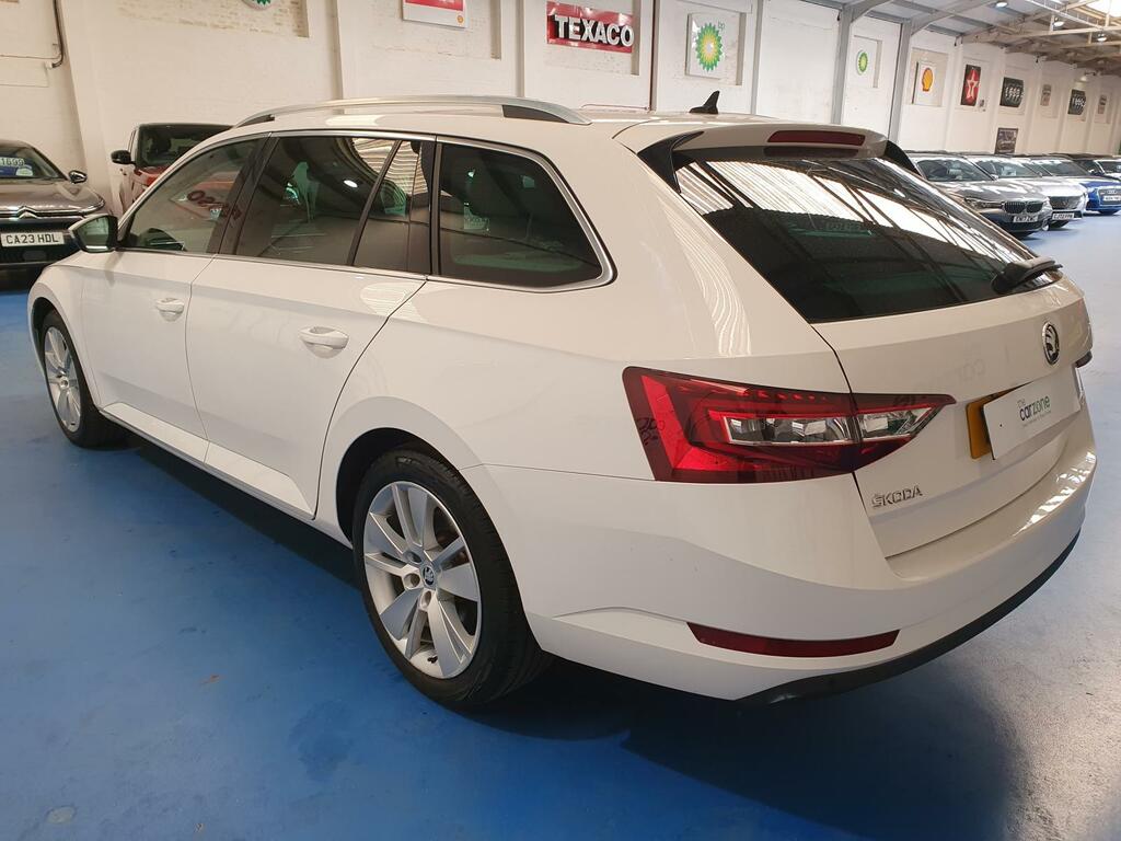 Skoda Superb Se L Executive YV68KNJ White #3