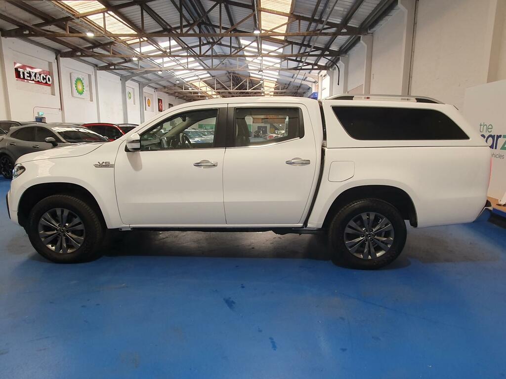 Mercedes-Benz X Class Pickup  #5