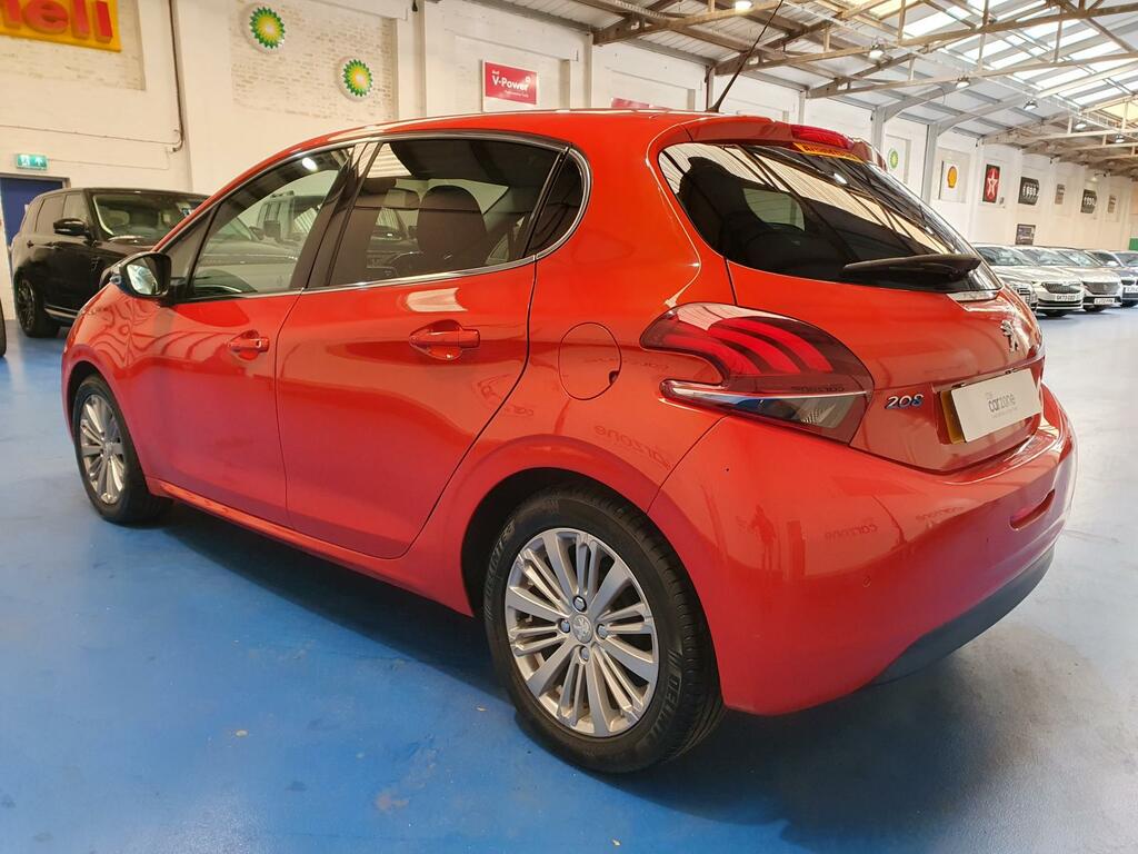 Peugeot 208 Hatchback DG18LDN #6