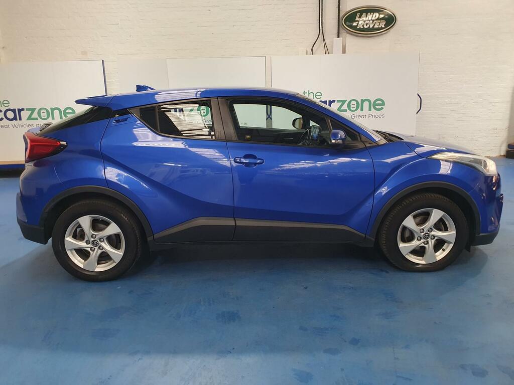 Toyota C-Hr Hatchback WN67LSY #2