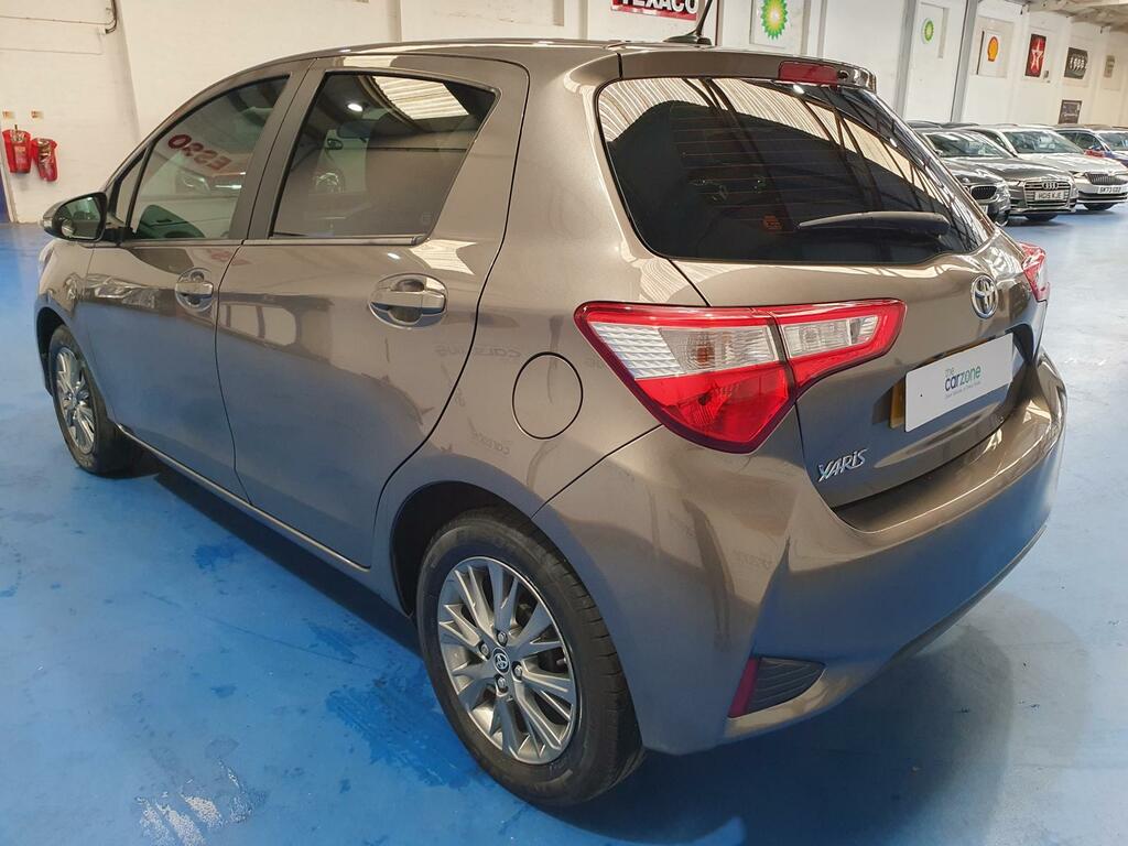 Toyota Yaris Yaris Icon Vvt-i Brown #5