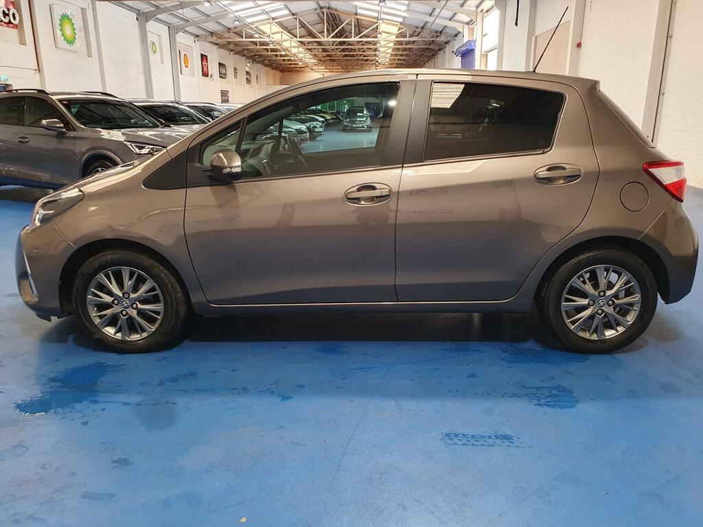 Toyota Yaris Yaris Icon Vvt-i Brown #6