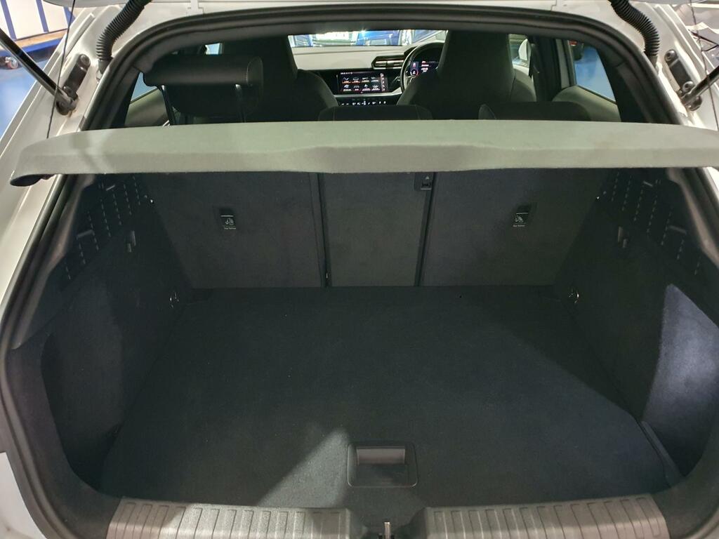 Audi A3 35 Tfsi Technik S Tronic White #8