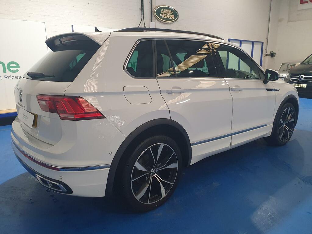 Volkswagen Tiguan Tiguan R-line Tsi White #4