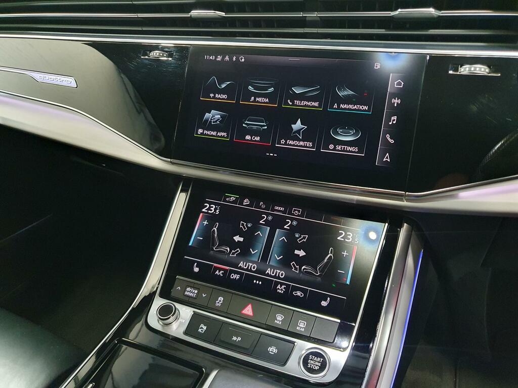 Audi Q7 3.0 Tdi V6 Black #11