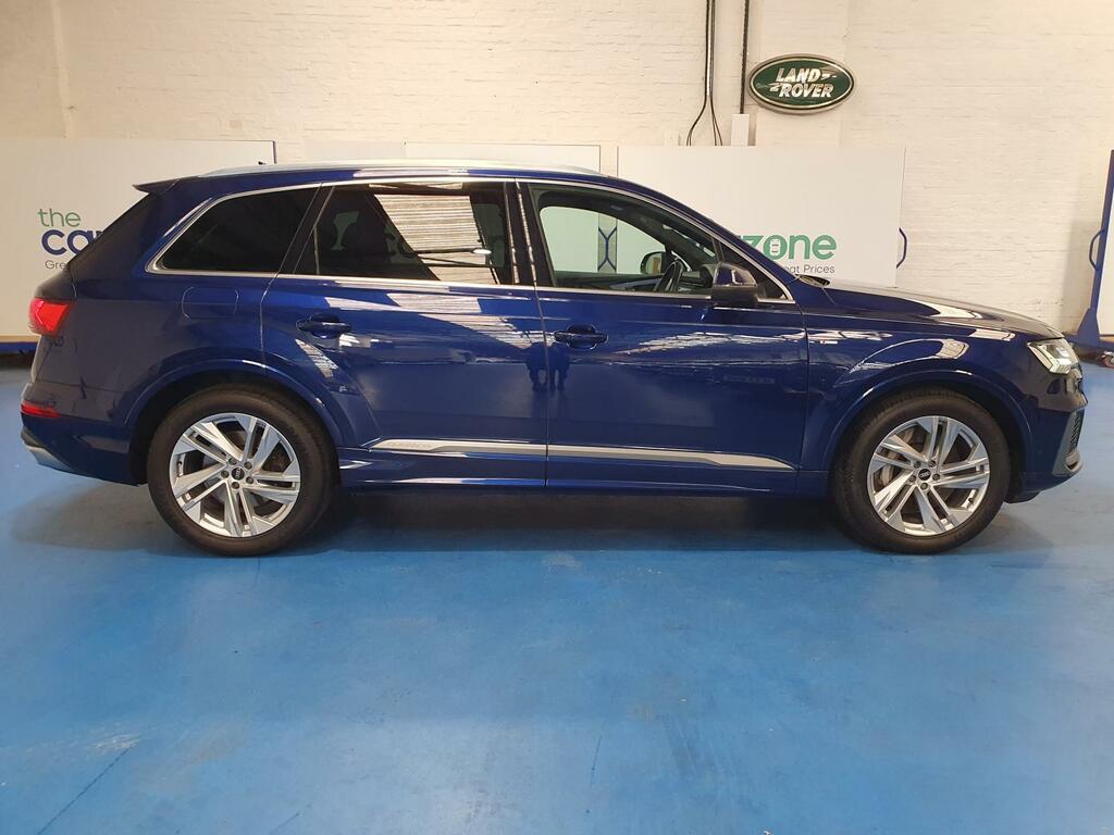Audi Q7 Estate #2