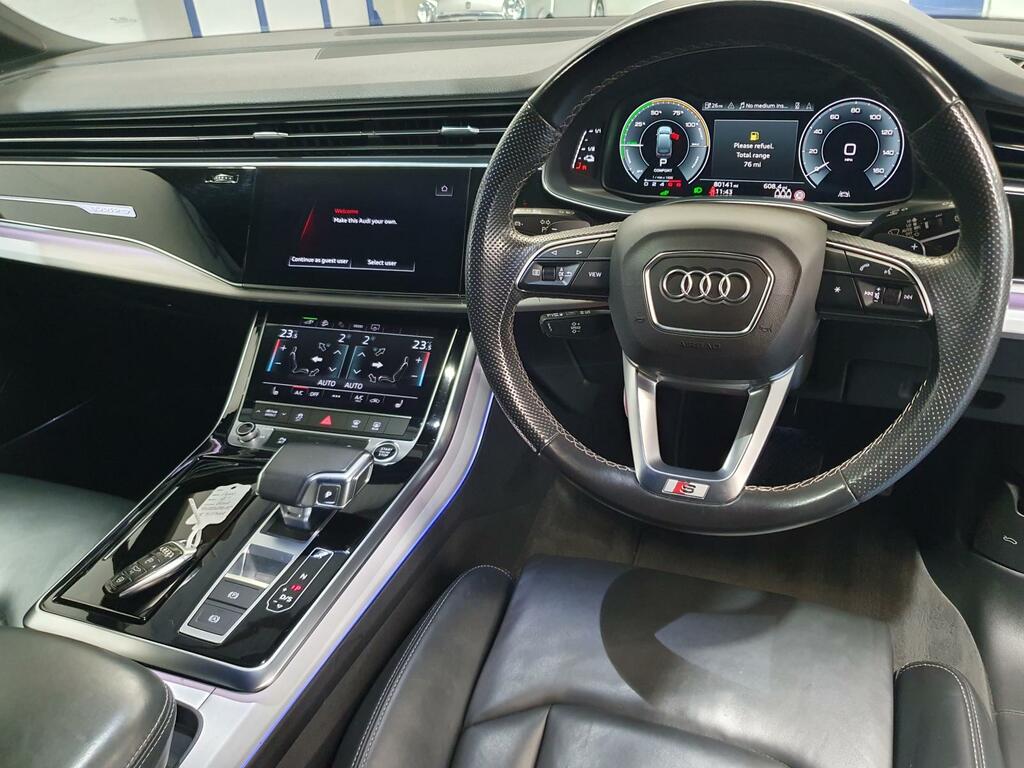 Audi Q7 3.0 Tdi V6 Black #10