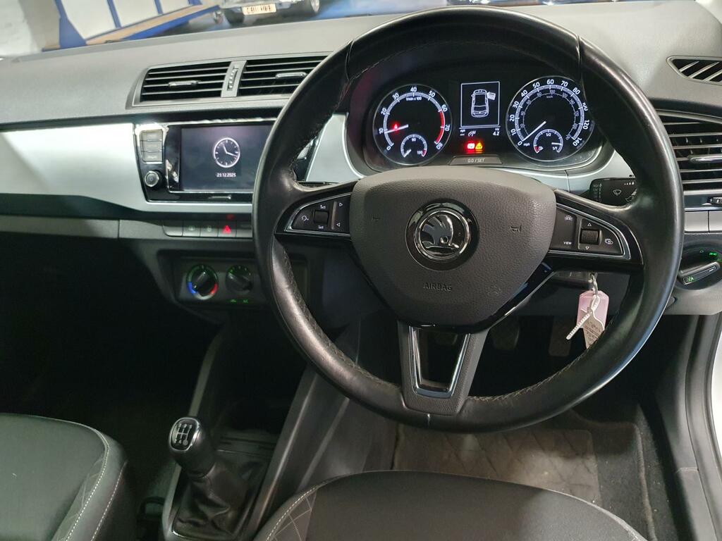 Skoda Fabia Redline Tsi White #10