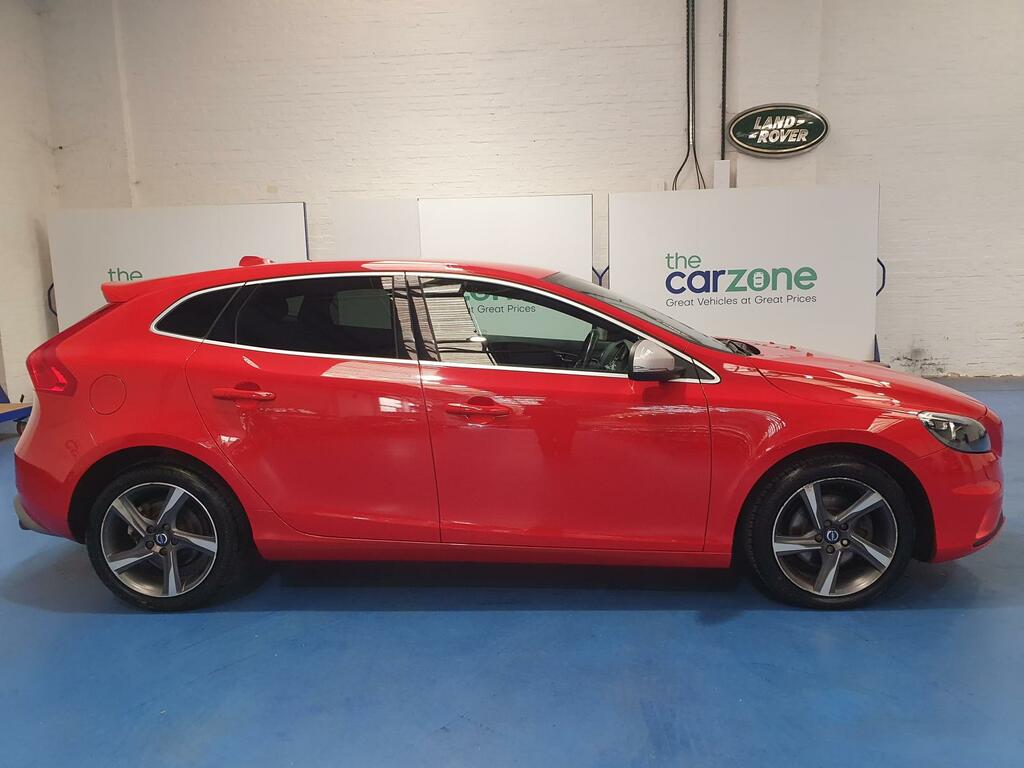 Volvo V40 Hatchback #2