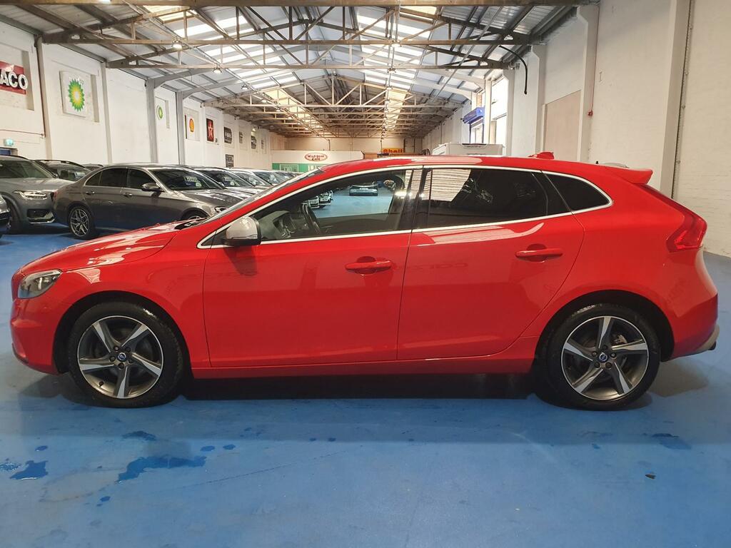 Volvo V40 Hatchback #6