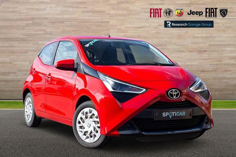 Toyota Aygo 1.0 Vvt-i X-play Hatchback Euro Red