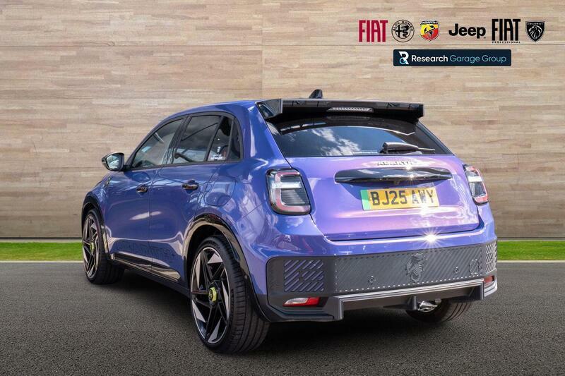 Abarth 600e 54Kwh Scorpionissima Suv 280 Ps Purple #2