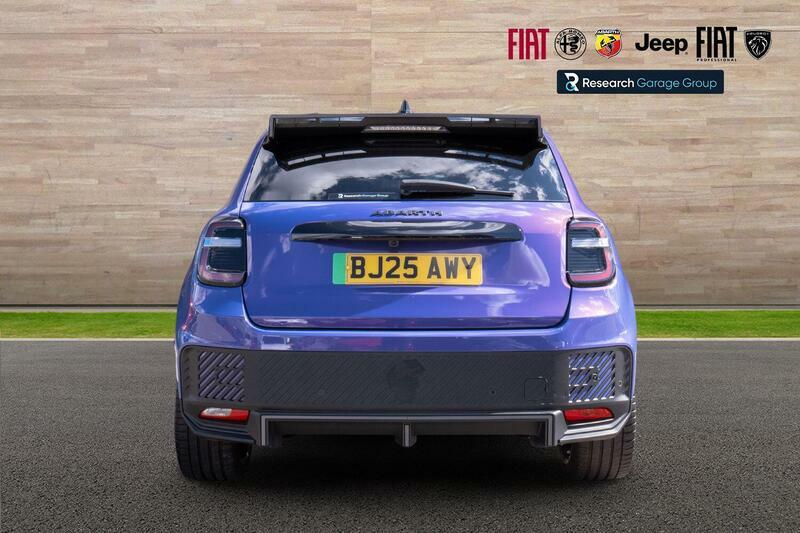 Abarth 600e 54Kwh Scorpionissima Suv 280 Ps Purple #4