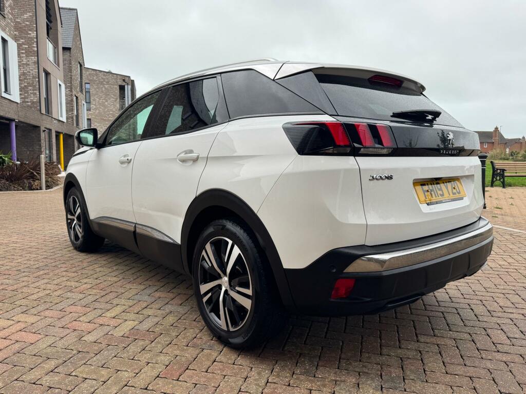 Peugeot 3008 Allure White #4