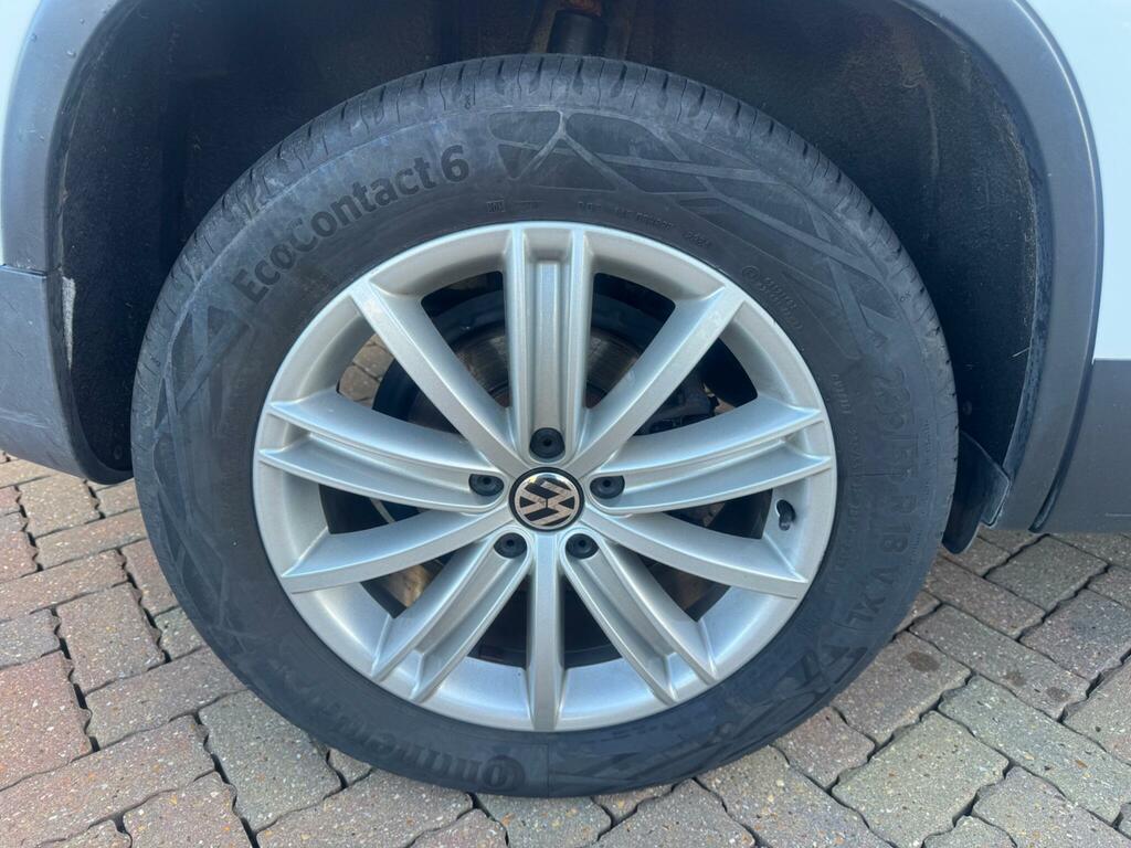 Volkswagen Tiguan  Grey #35