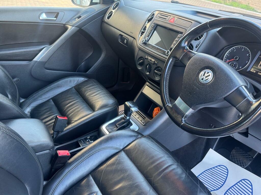 Volkswagen Tiguan  Grey #25