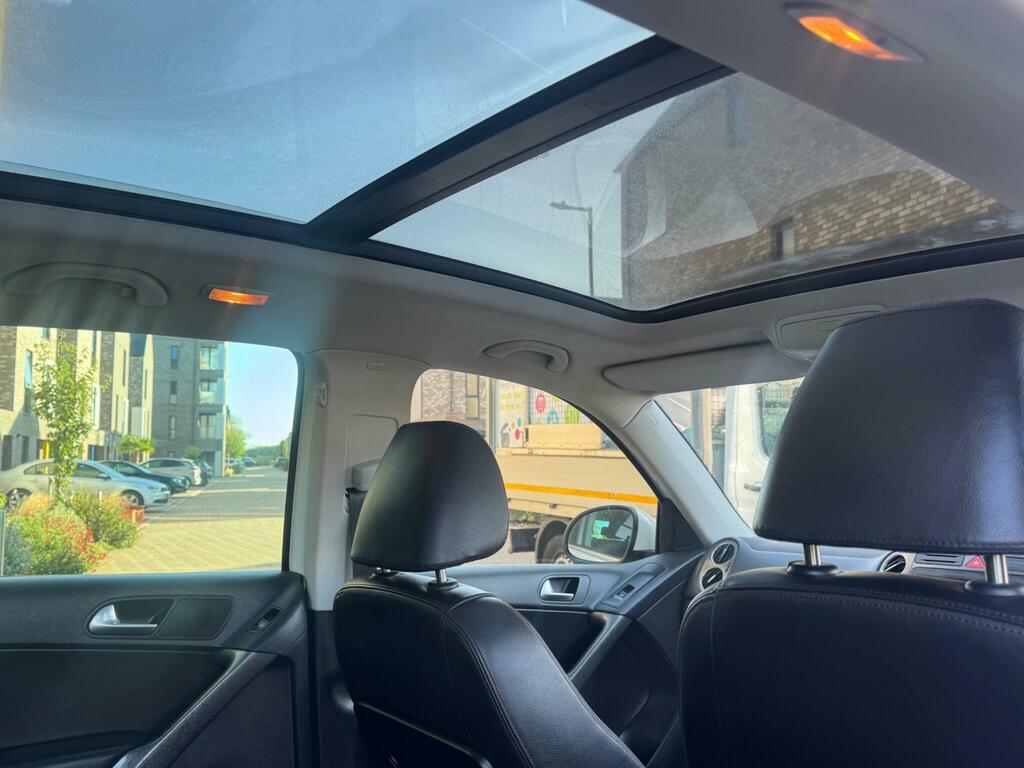 Volkswagen Tiguan  Grey #43