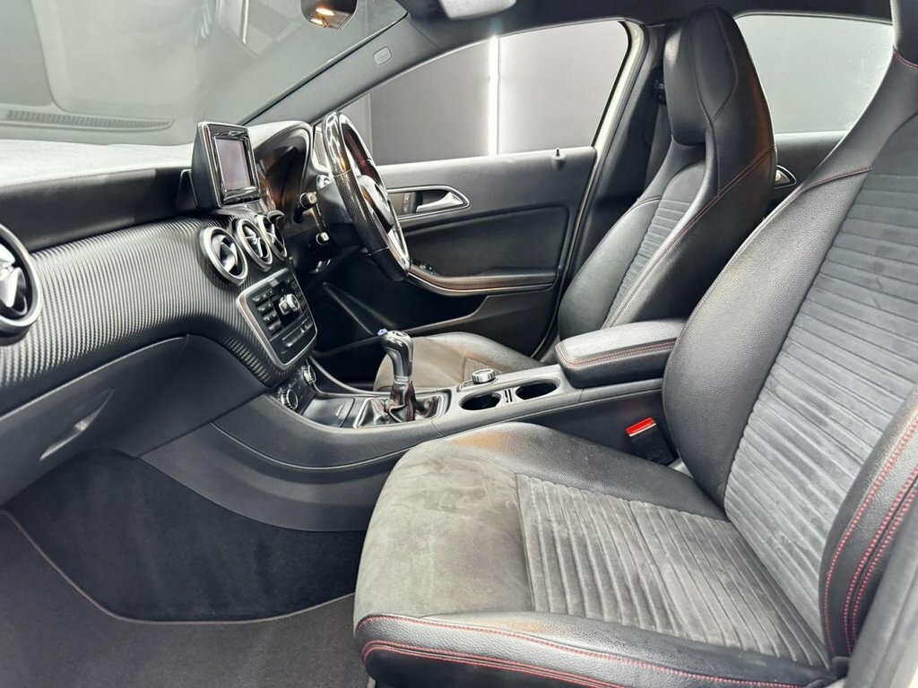 Mercedes-Benz A Class Hatchback Black #29