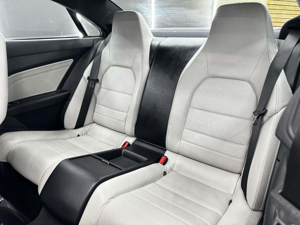 Mercedes-Benz E Class Coupe 3.0 E350d V6 Amg Line Edition Premium G-tr White #22