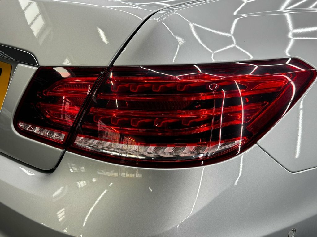 Mercedes-Benz E Class Coupe 3.0 E350d V6 Amg Line Edition Premium G-tr White #24