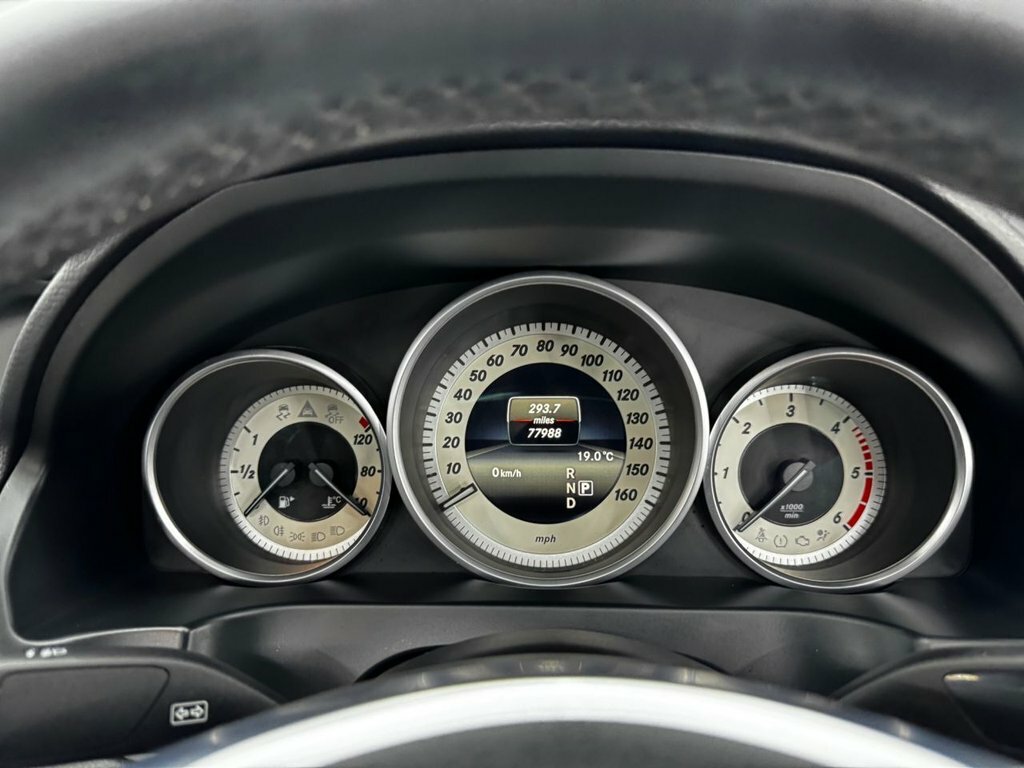 Mercedes-Benz E Class Coupe 3.0 E350d V6 Amg Line Edition Premium G-tr White #35