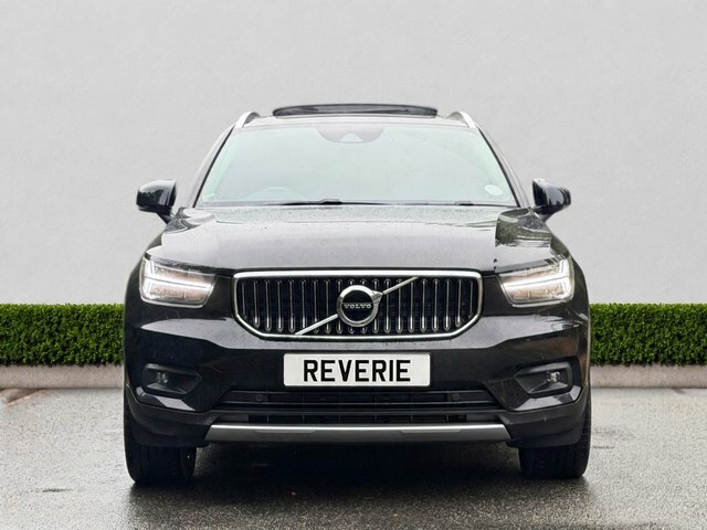 Volvo XC40 1.5H T5 Twin Engine Recharge 10.7Kwh Inscription P Black #2