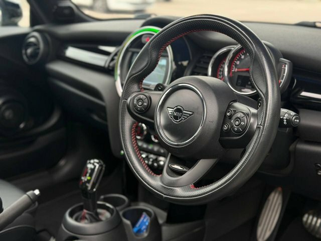 Mini Hatch 2.0 John Cooper Works Hatchback Steptro White