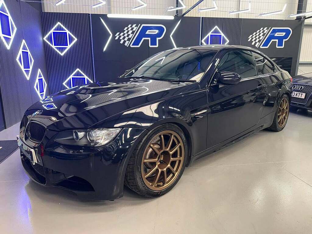 BMW M3 Iv8 Black