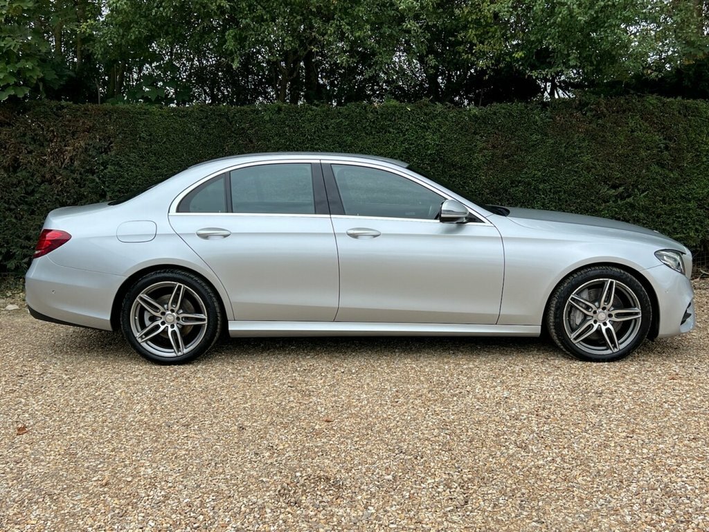 Mercedes-Benz E Class 3L Amg Line Silver #4