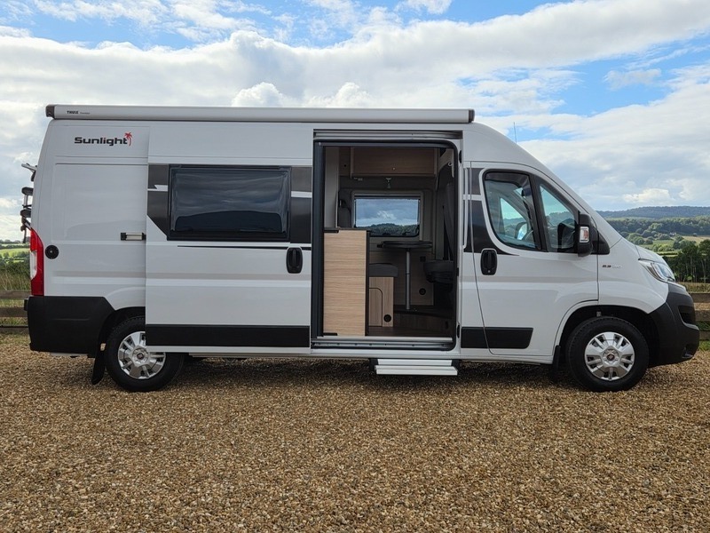 Fiat Ducato Ducato 35 Multijet II White #25