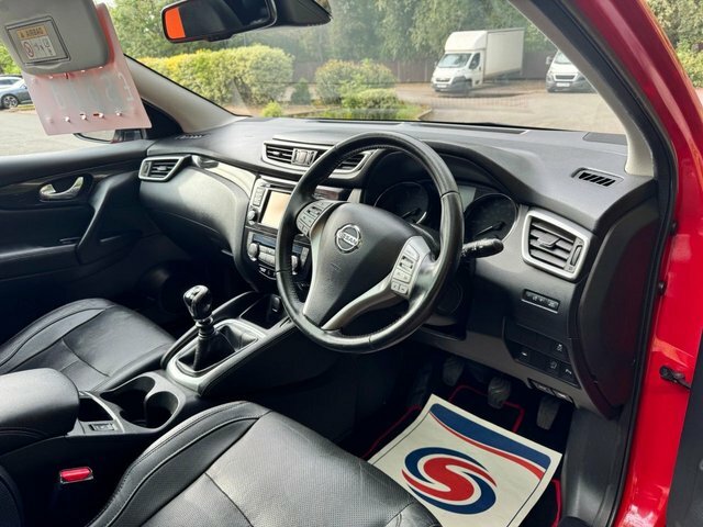Nissan Qashqai 1.5 Dci N-tec Red #16