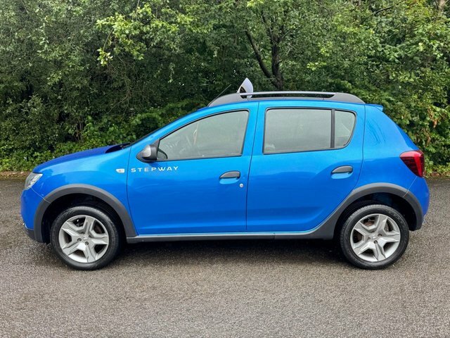 Dacia Sandero Stepway 0.9 Tce Essential White #2