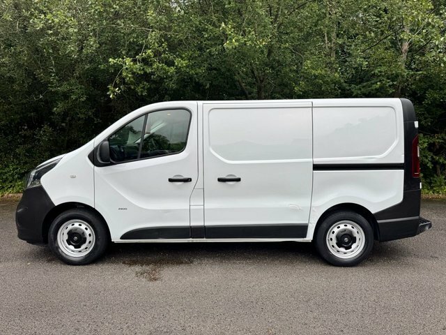 Vauxhall Vivaro 2900 Cdti White #2