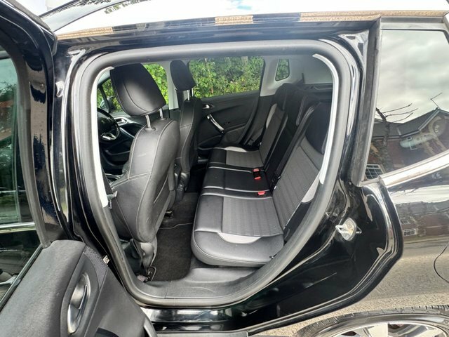 Peugeot 2008 Black #13