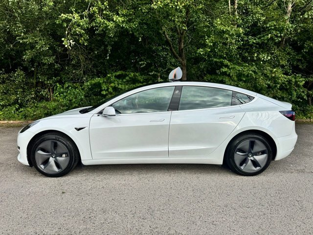 Tesla Model 3 Saloon White #2