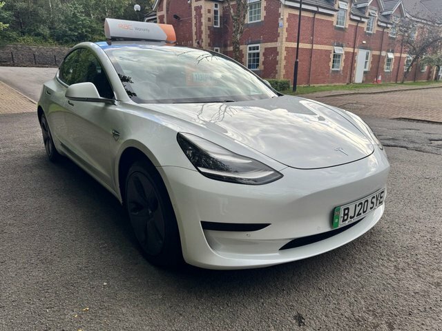 Tesla Model 3 Saloon White #6